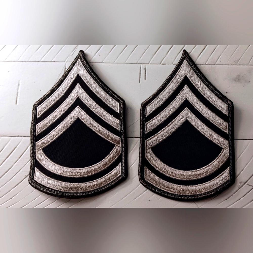 Male AGSU Army Sergeant 1st Class SFC E7 Cloth Rank Sew On Pair Preowned